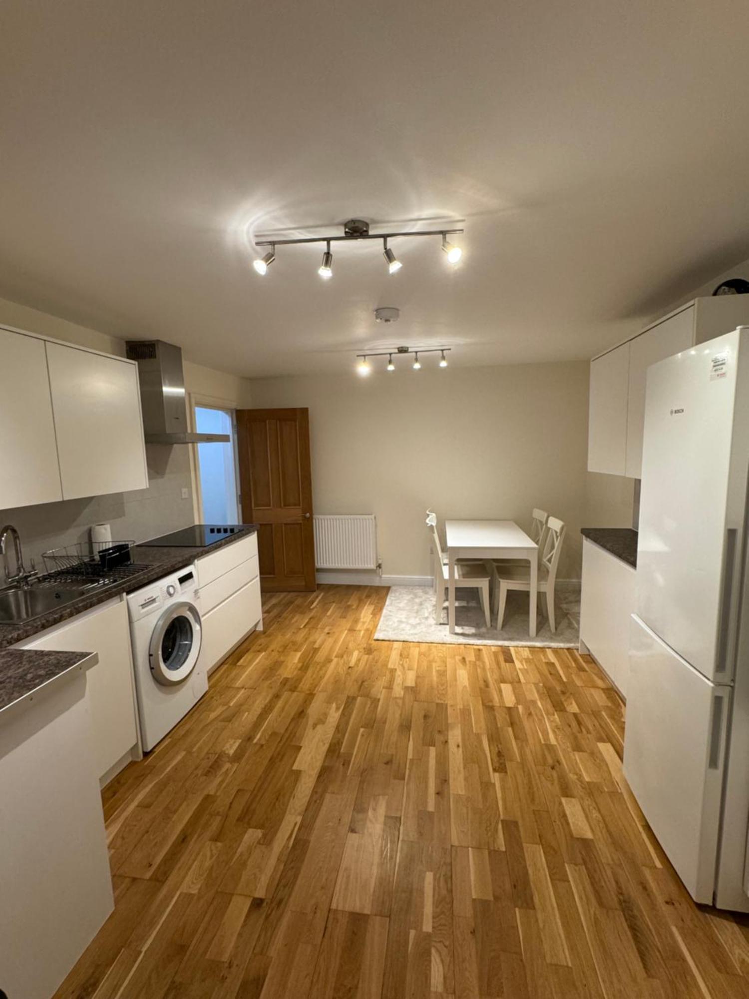 Sutherland Avenue Apartments Лондон Экстерьер фото